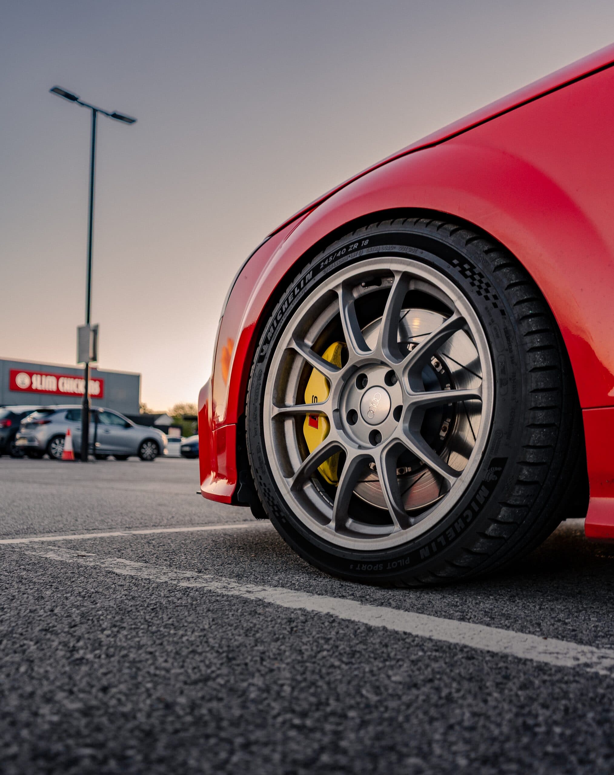 Audi TT RS R50 DBE: Front wheel