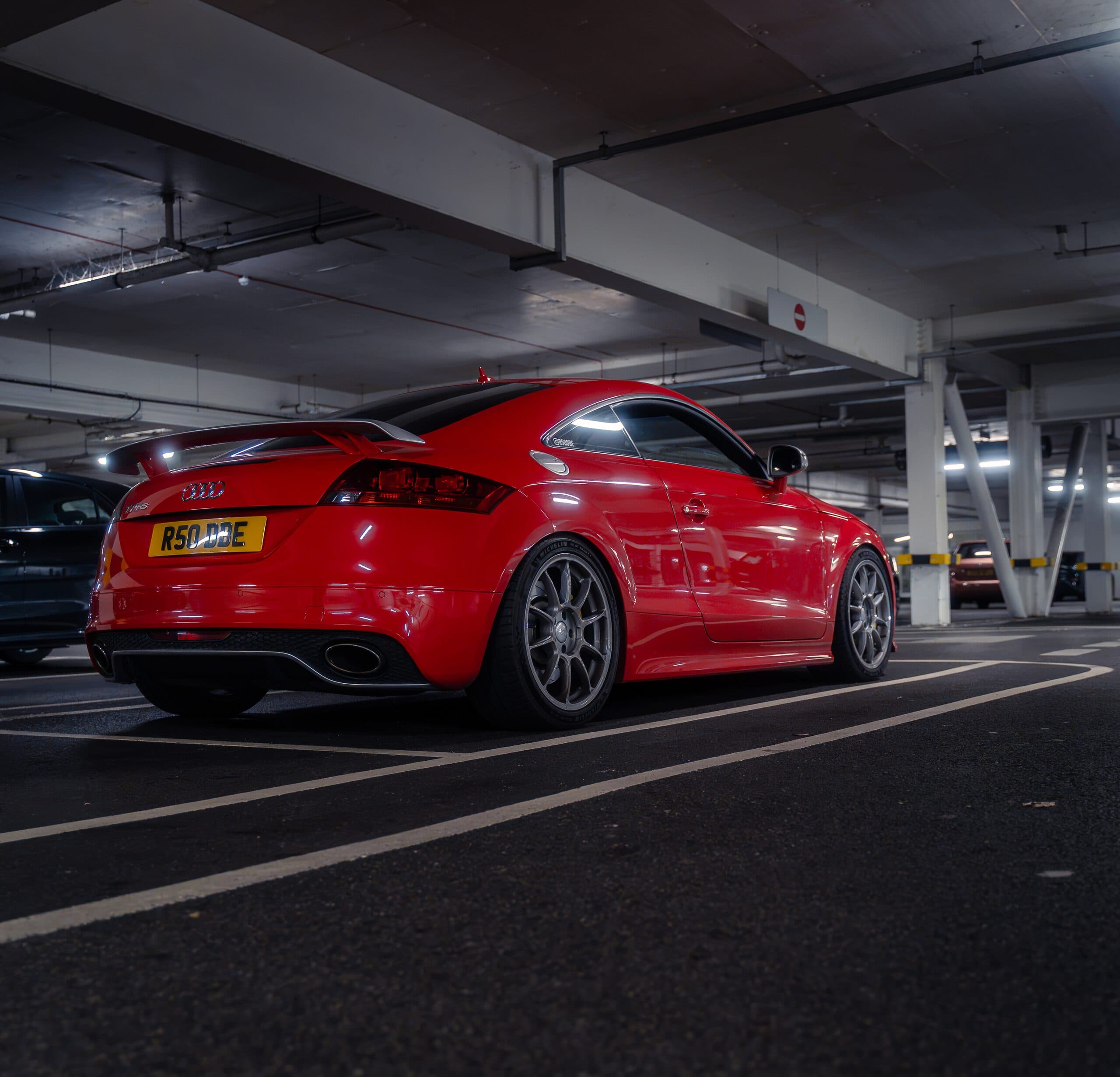 Audi TT RS R50 DBE: Rear three-quarter