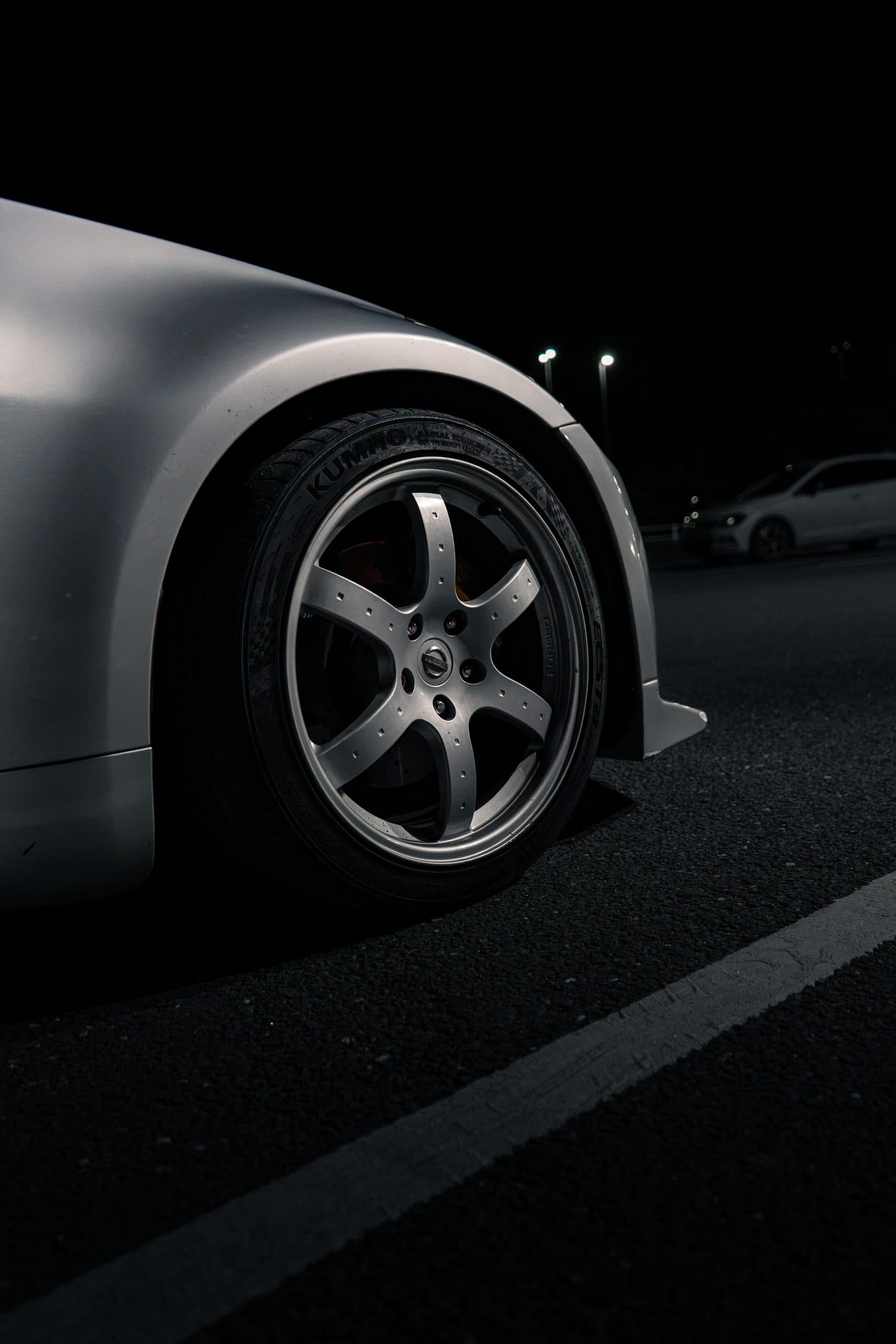Nissan 350Z VN06 GKO: Front wheel