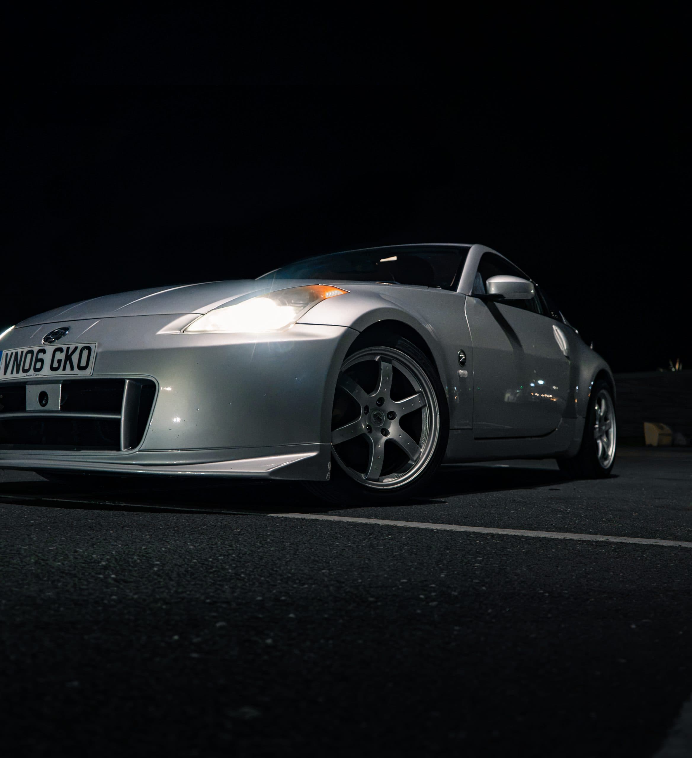 Nissan 350Z VN06 GKO: Front three-quarter